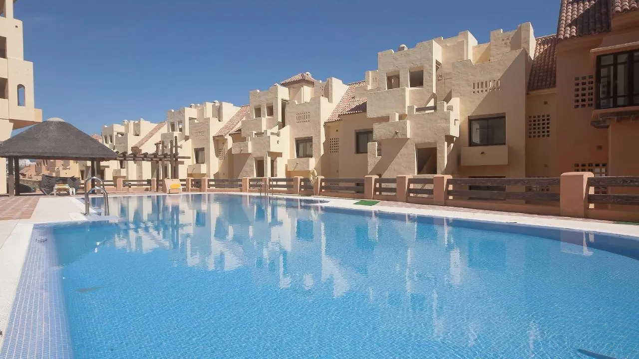 Duquesa Village 16,62,32 Manilva Spain